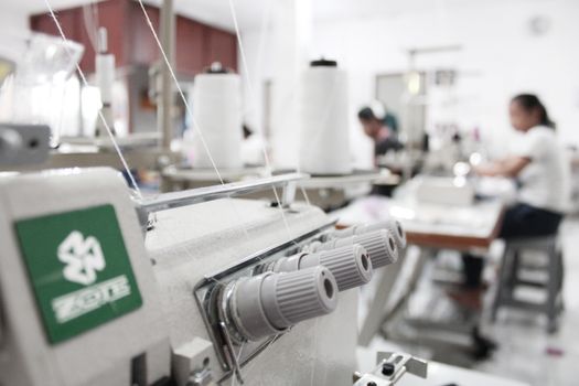 How Tech Levels the Field for Local Fashion Brands: Innovations & Impact